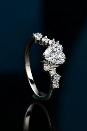 Incredible Love Heart 1 Carat Moissanite Ring - MXSTUDIO.COM