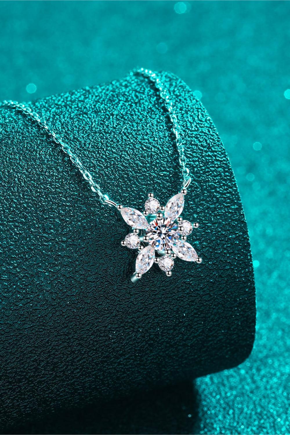 Incredible Zircon Accent Moissanite Necklace - MXSTUDIO.COM