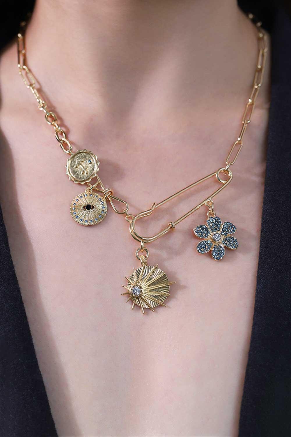 Intriguing Rhinestone Flower Box Chain Necklace - MXSTUDIO.COM