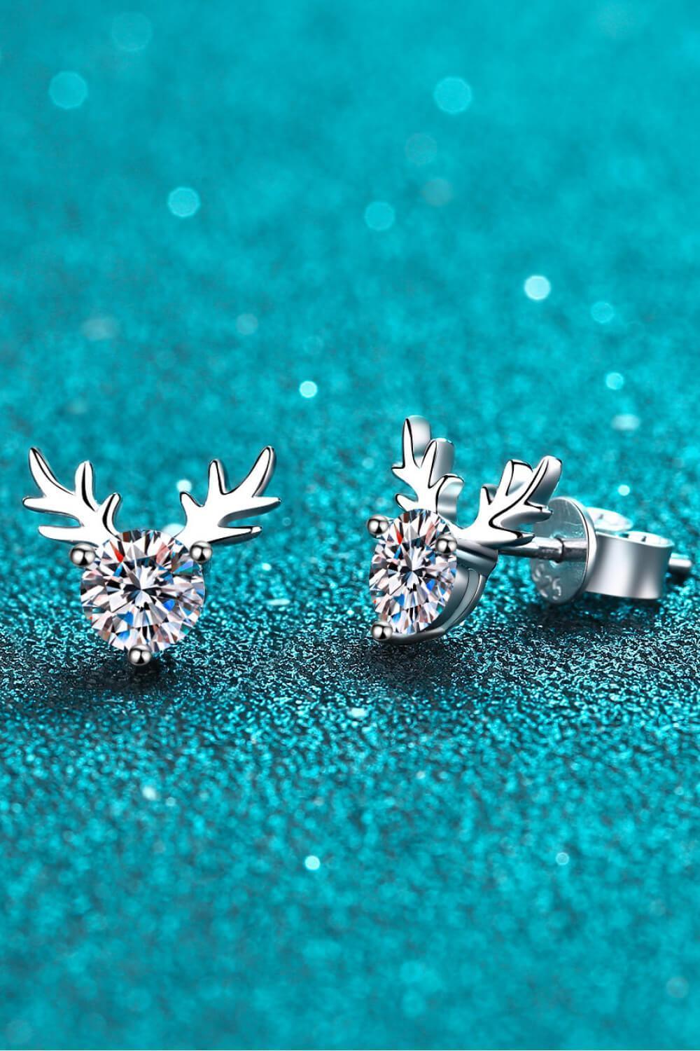 Joyous Reindeer-Shaped 1 Carat Moissanite Stud Earrings - MXSTUDIO.COM