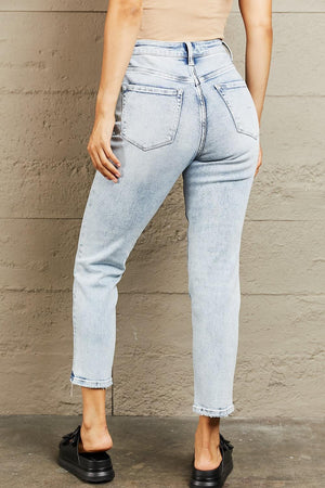 Keep It Casual Stretch Light Wash Cropped Jeans - MXSTUDIO.COM