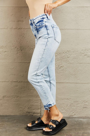 Keep It Casual Stretch Light Wash Cropped Jeans - MXSTUDIO.COM