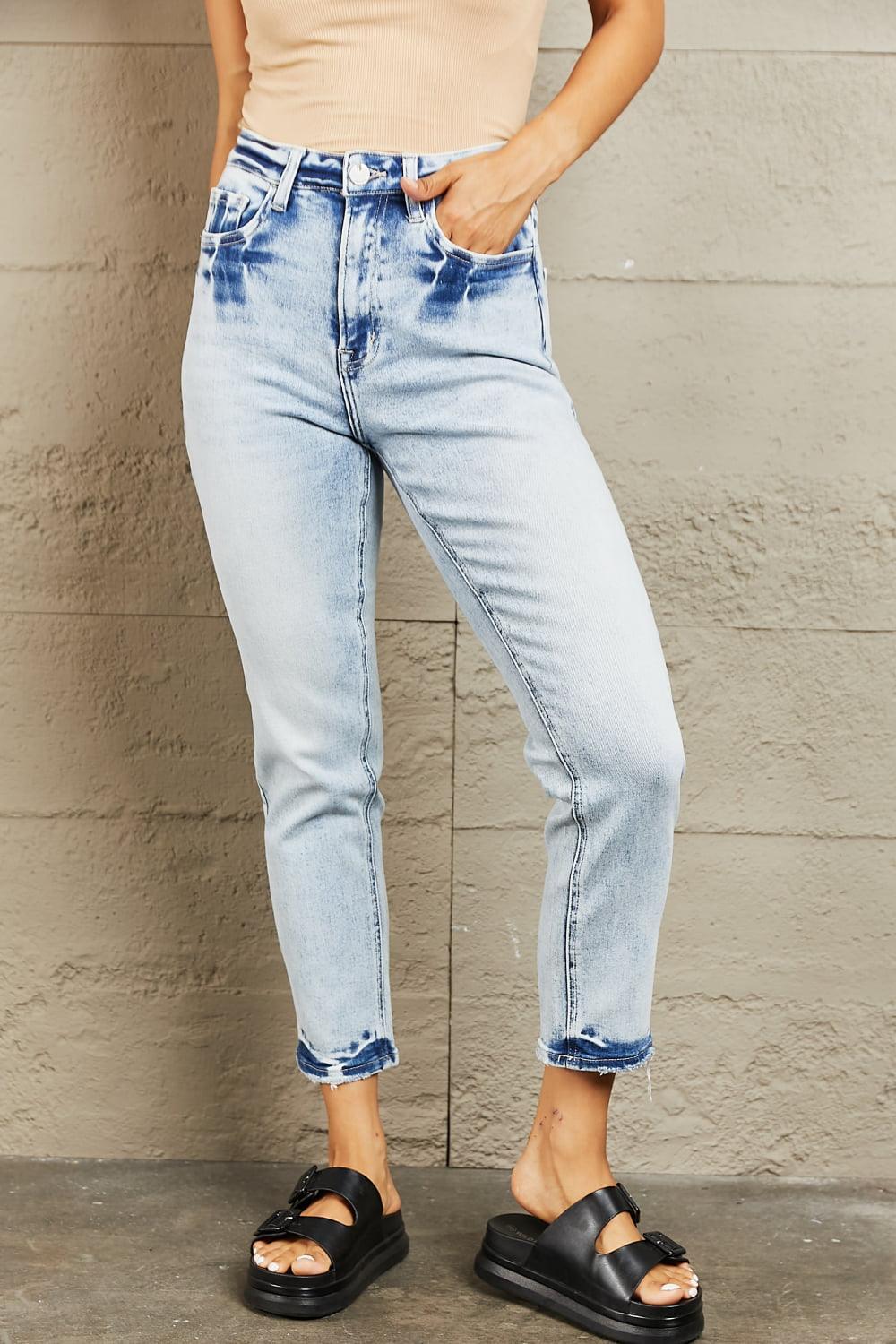 Keep It Casual Stretch Light Wash Cropped Jeans - MXSTUDIO.COM