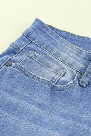 a close up of a pair of blue jeans