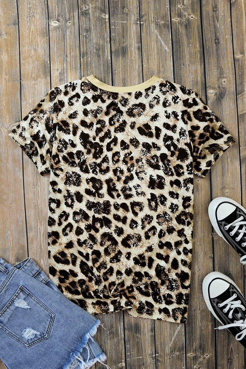 Leopard Heart Graphic Be Kind Tee - MXSTUDIO.COM