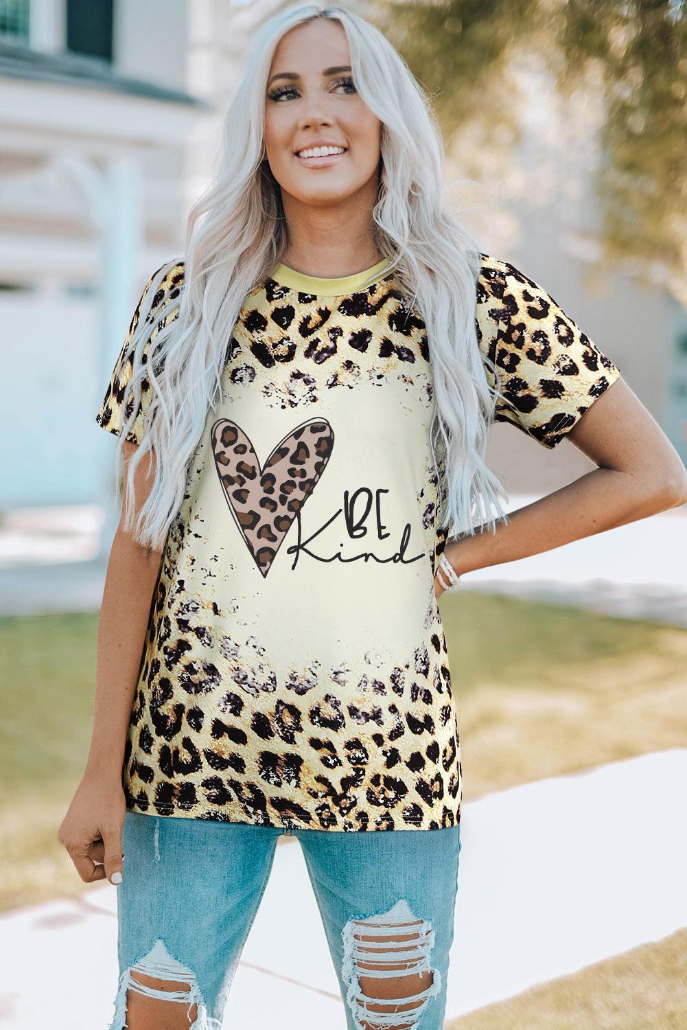 Leopard Heart Graphic Be Kind Tee - MXSTUDIO.COM