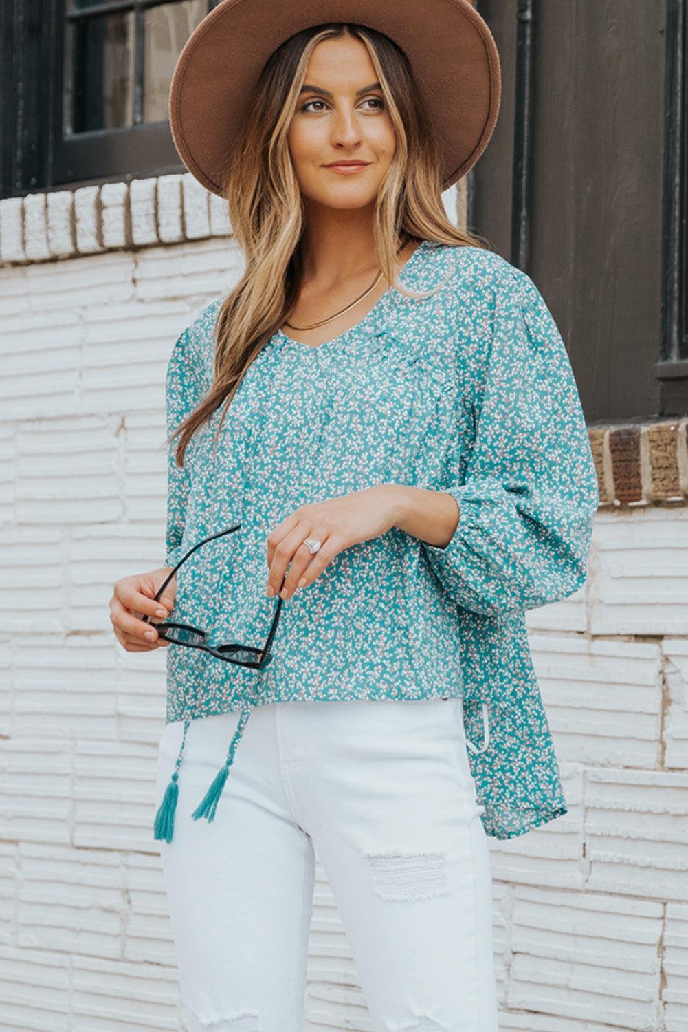 Light and Breezy Floral V-Neck Blouse - MXSTUDIO.COM