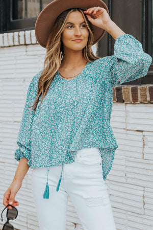 Light and Breezy Floral V-Neck Blouse - MXSTUDIO.COM