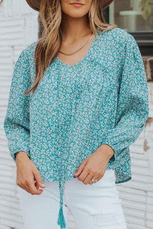 Light and Breezy Floral V-Neck Blouse - MXSTUDIO.COM