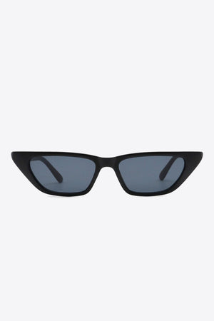 Look Fantastic Black Cat Eye Polycarbonate Sunglasses - MXSTUDIO.COM