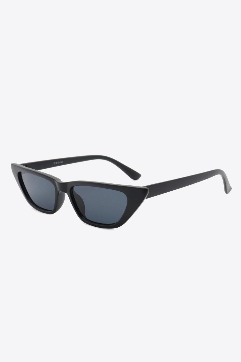 Look Fantastic Black Cat Eye Polycarbonate Sunglasses - MXSTUDIO.COM
