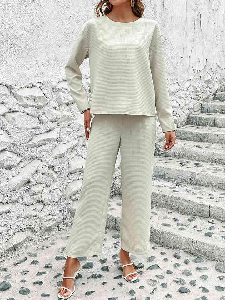 Lounge In Style Pants And Long Sleeve Top Set - MXSTUDIO.COM