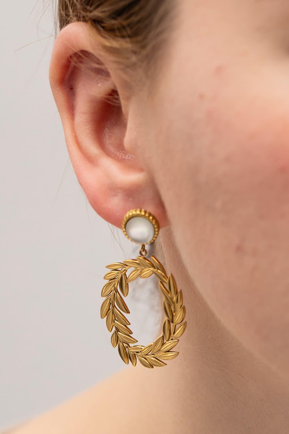 Luxurious Shine 18K Gold Plated Leaf Drop Earrings - MXSTUDIO.COM