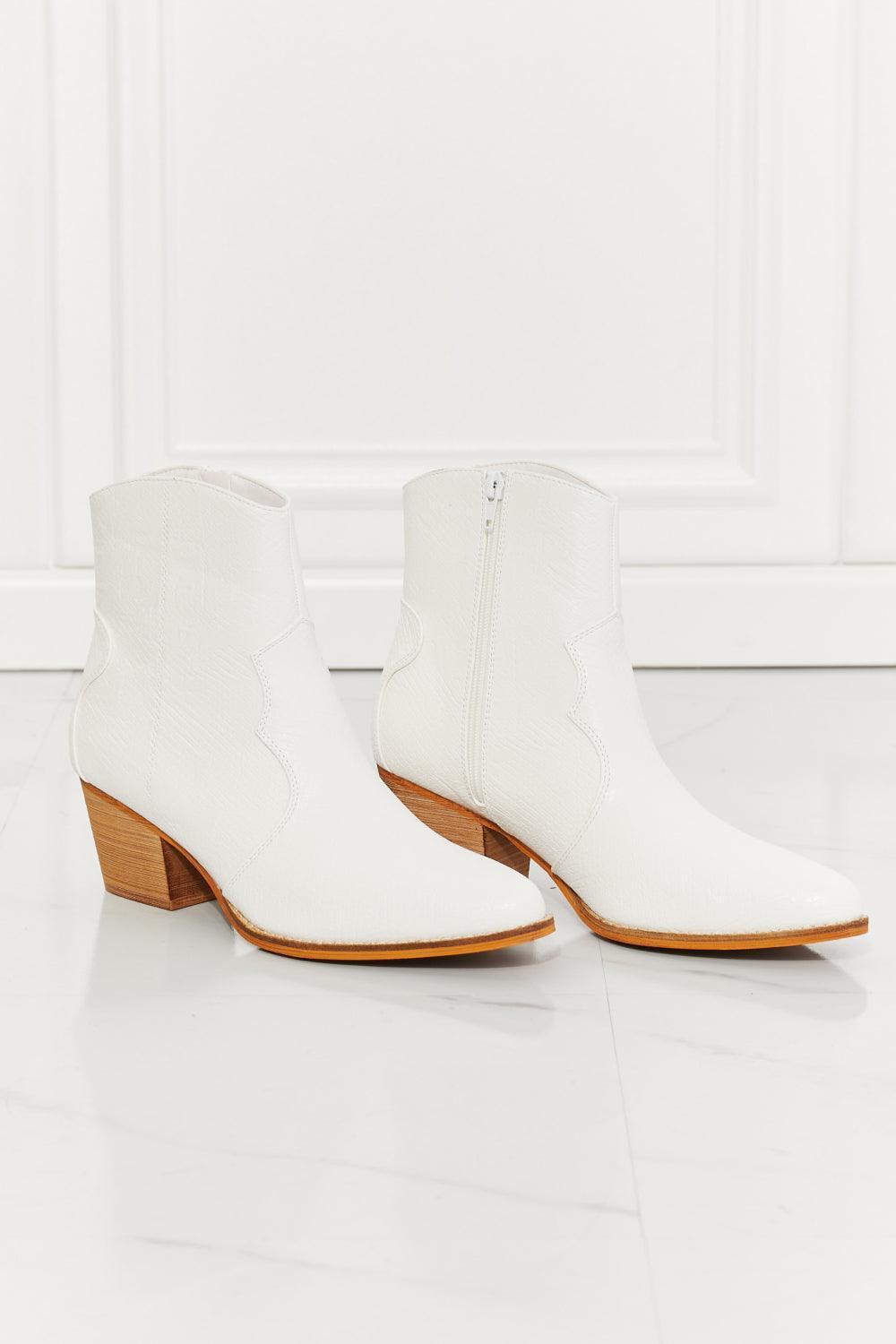 MMShoes Faux Leather White Western Ankle Boots - MXSTUDIO.COM