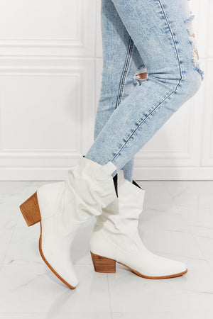 MMShoes Keep Going Point Toe Scrunch White Cowboy Boots - MXSTUDIO.COM