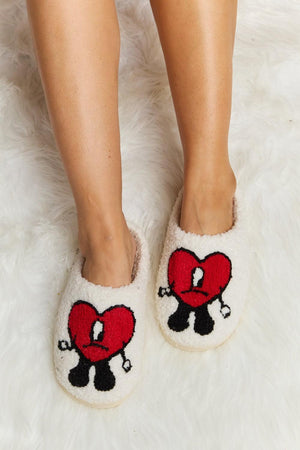 Melody Boundless Joy Love Heart Print Plush Slippers - MXSTUDIO.COM