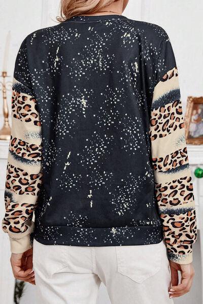 Merry Christmas Leopard Santa Claus Sweatshirt-MXSTUDIO.COM