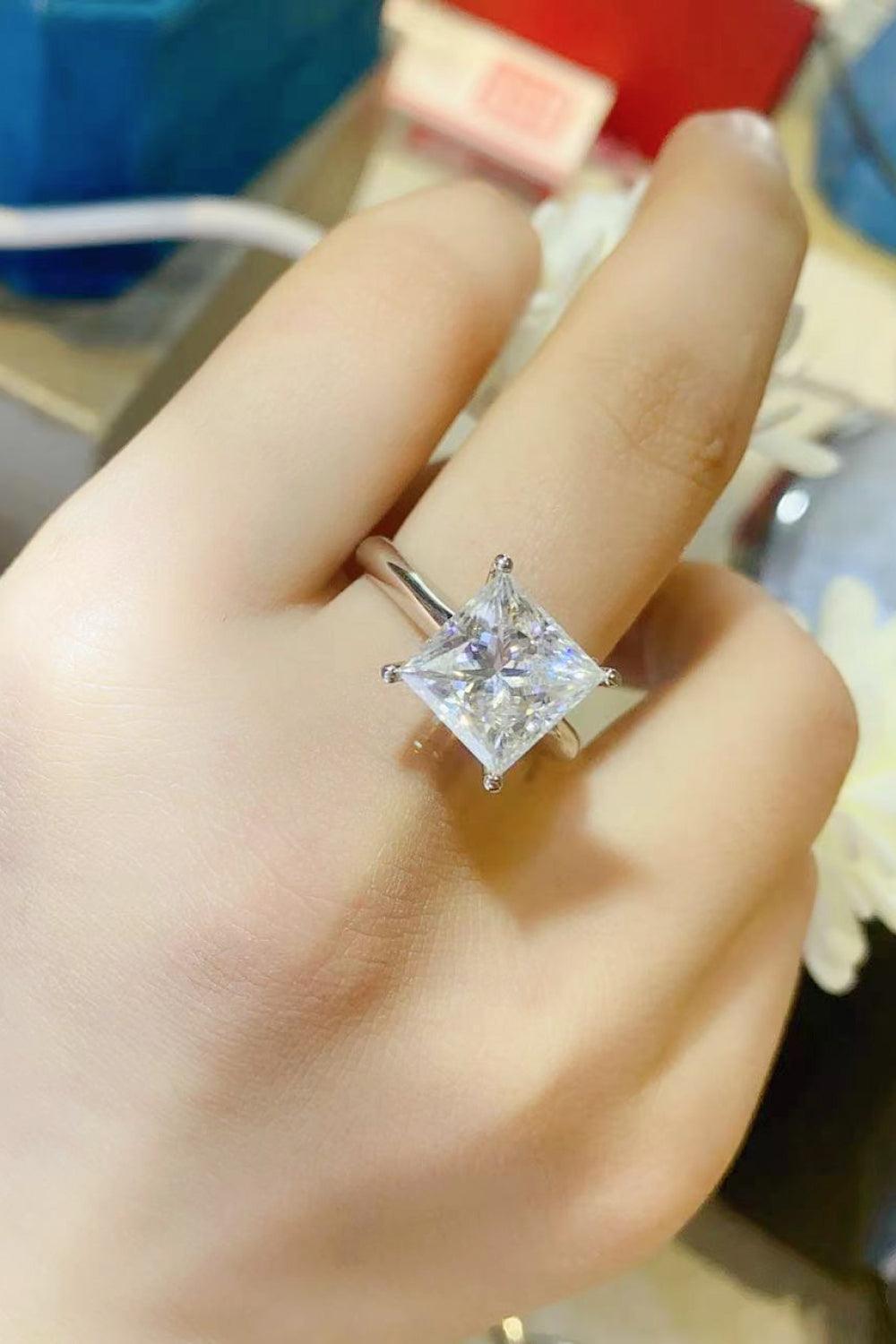 Meticulous 5 Carat Moissanite Solitaire Ring - MXSTUDIO.COM