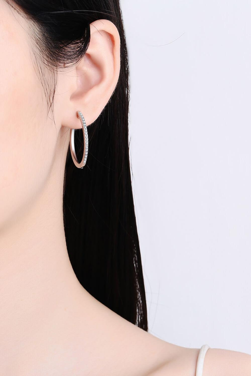 Minimalist 0.5 Carat Moissanite Hoop Earrings - MXSTUDIO.COM