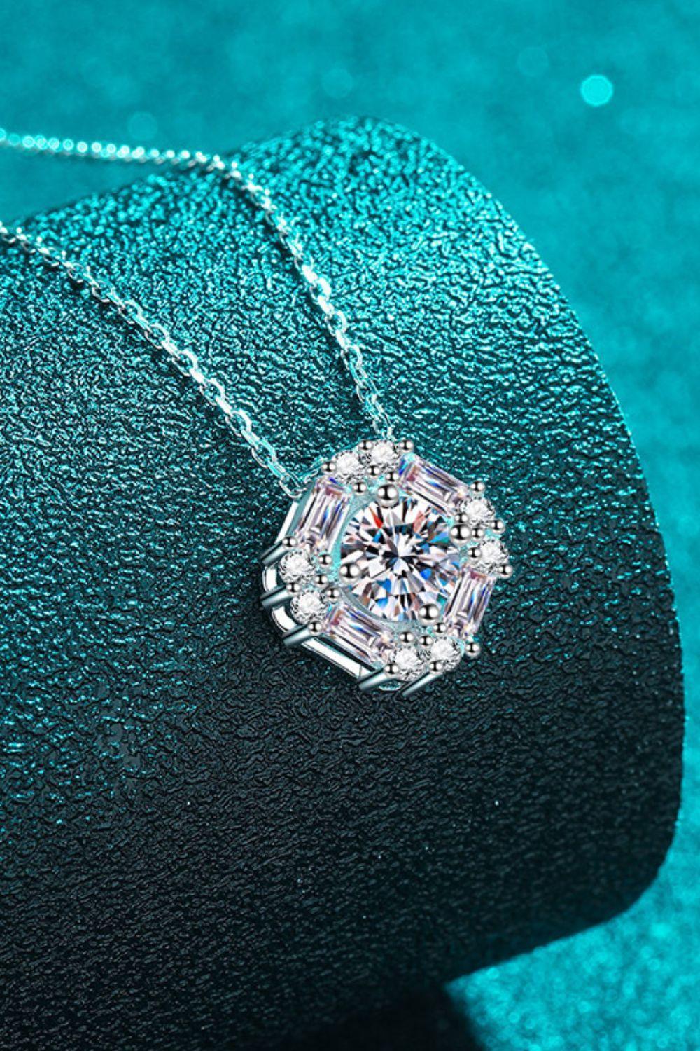 Modern Geometric Moissanite Pendant Necklace - MXSTUDIO.COM