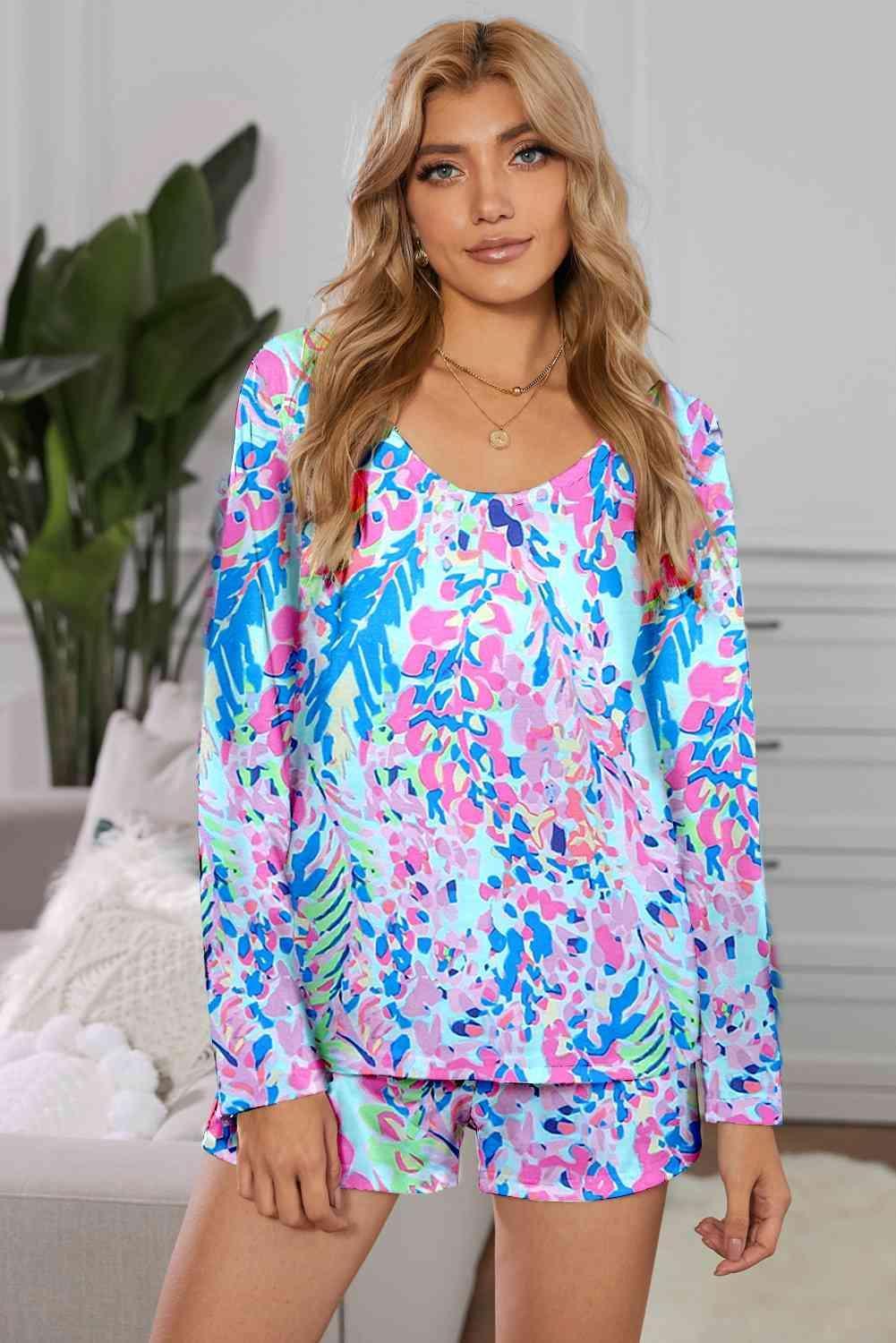 Multicolored Print Top And Shorts Two Piece Lounge Set - MXSTUDIO.COM