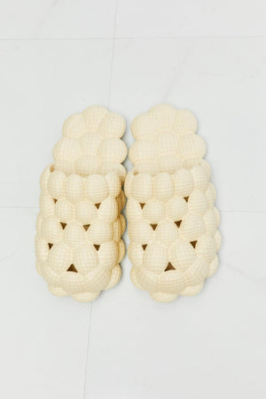 Nook Joi Bubble Pattern Round Toe Cream Slides - MXSTUDIO.COM