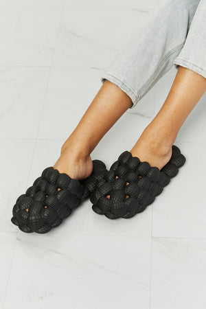 Nook Joi Easygoing Black Bubble Slide Slippers - MXSTUDIO.COM