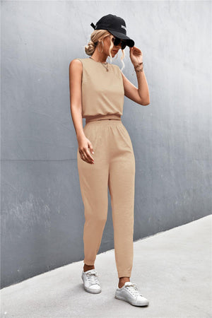 On The Move Sleeveless Top and Jogger Set - MXSTUDIO.COM