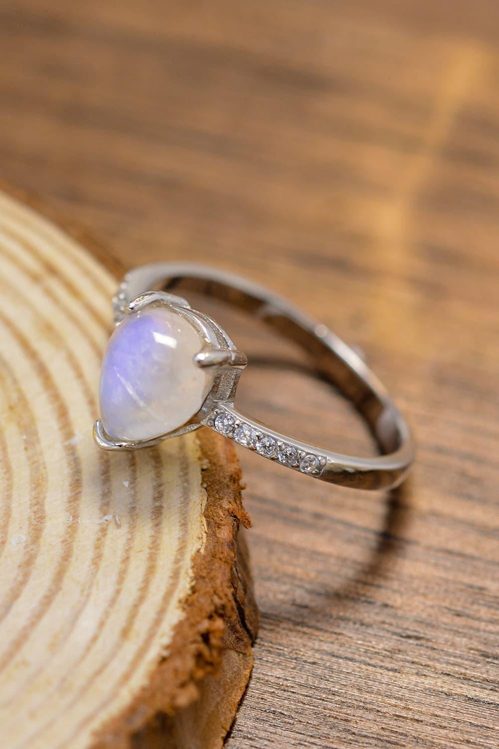 Outfit Revitalizer Side Stone Teardrop Moonstone Ring - MXSTUDIO.COM