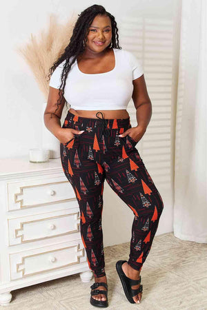 Plus Size Holiday Tree Women's Printed Joggers - MXSTUDIO.COM