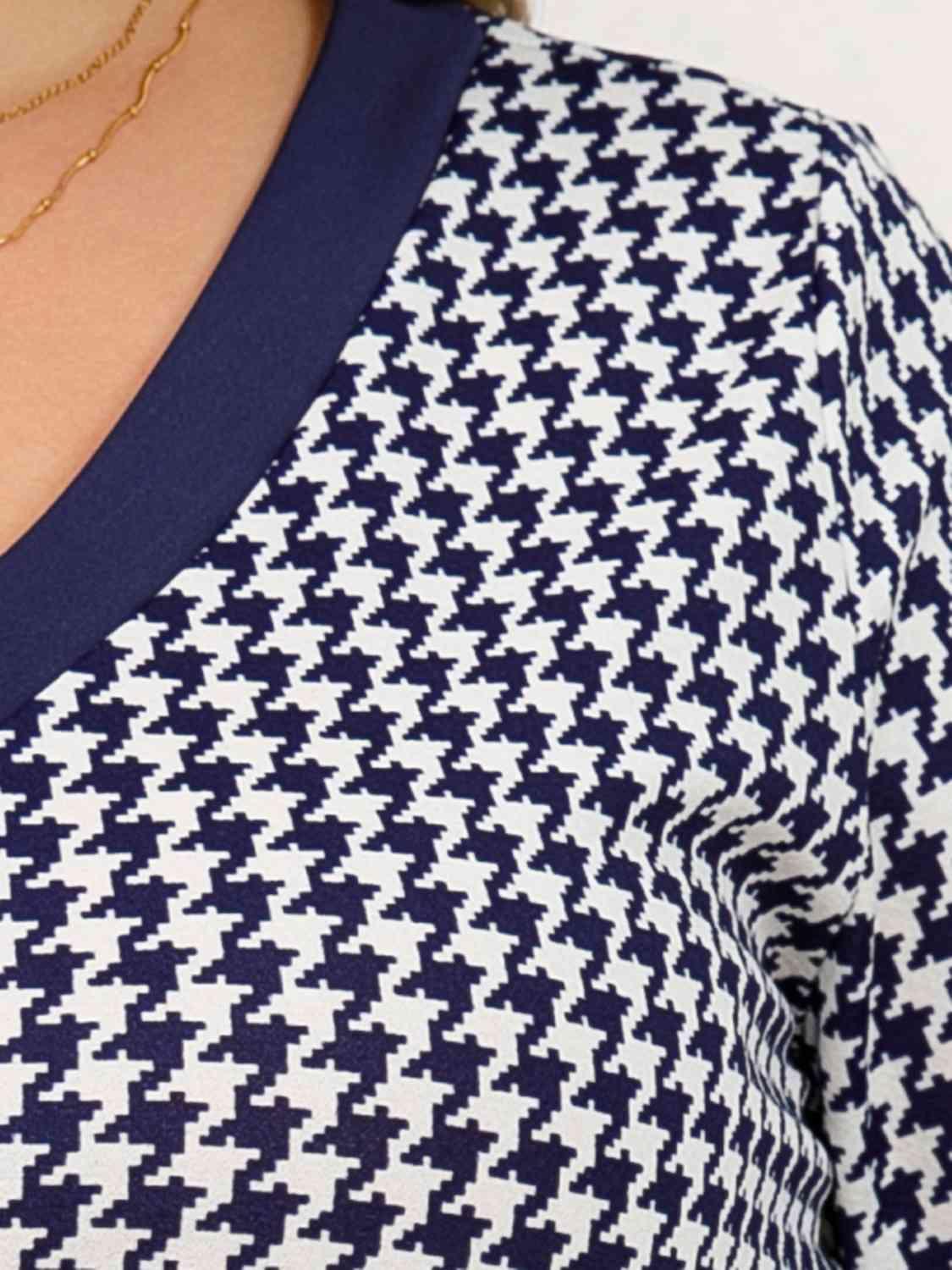 Plus Size Houndstooth Navy Cropped Blouse - MXSTUDIO.COM