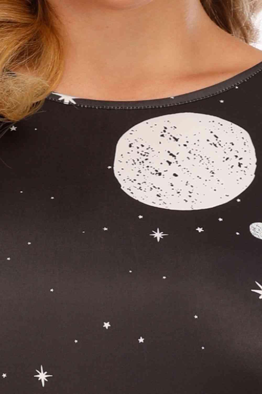 Plus Size Moon & Star Print Black Knee Length Dress - MXSTUDIO.COM