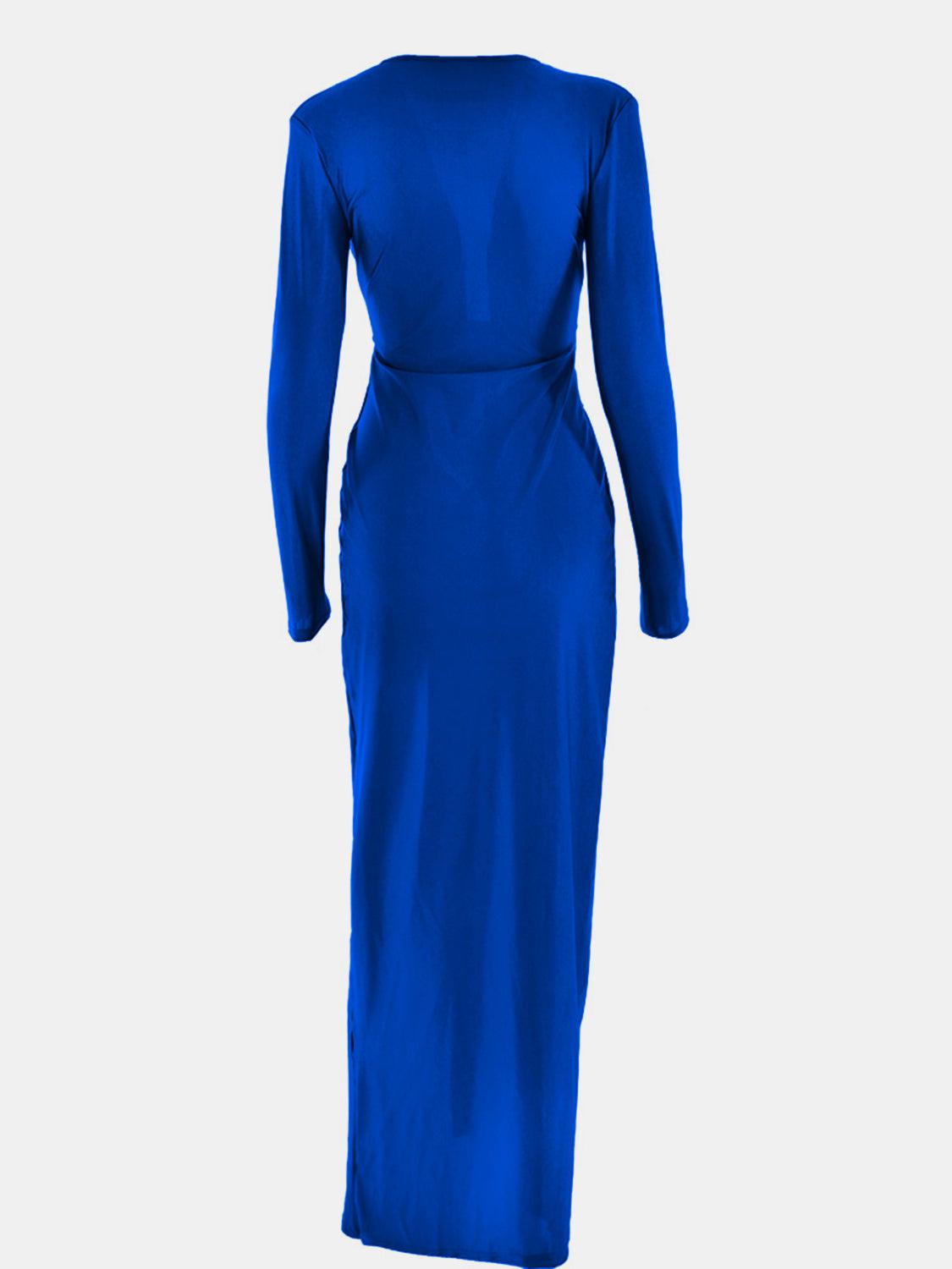 a women's blue dress on a mannequin mannequin manne