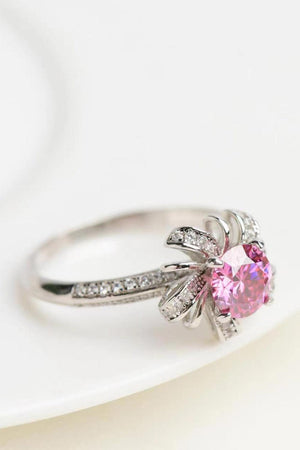 Recognize Life Flower-Shaped Pink 1 Carat Moissanite Ring - MXSTUDIO.COM