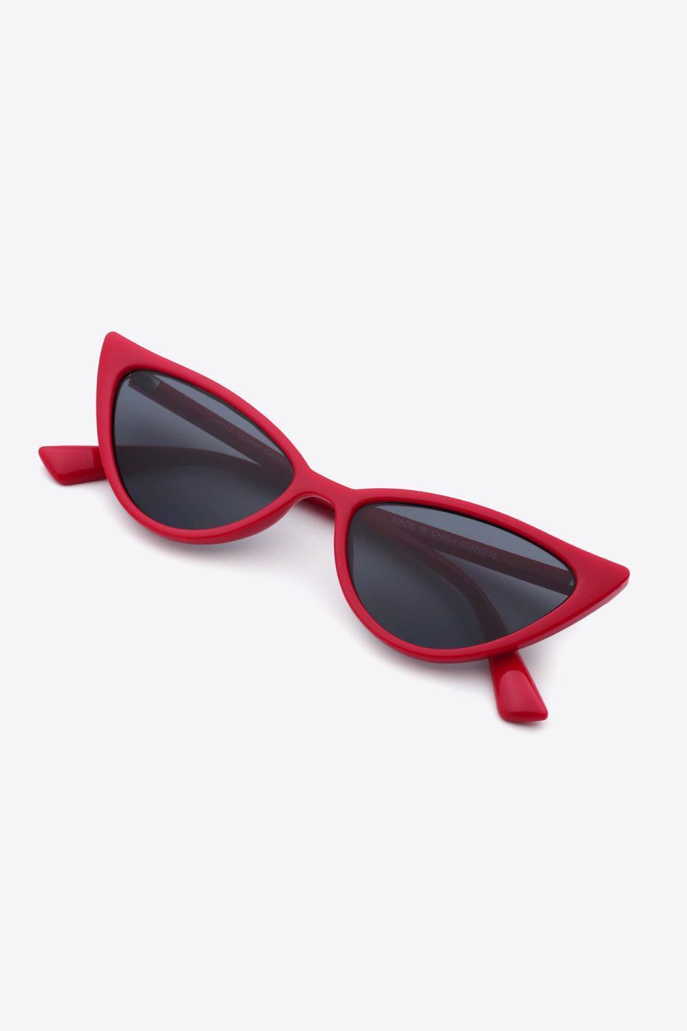 Red Polycarbonate Frame Cat Eye Sunglasses - MXSTUDIO.COM