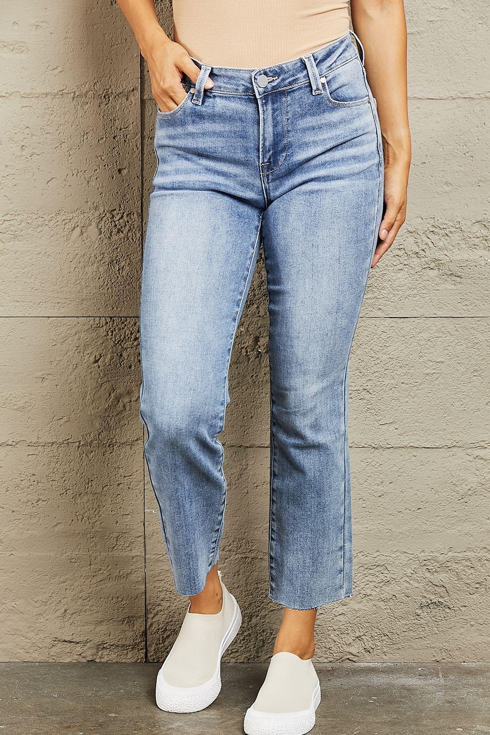 Relaxed Fit Stretch Mid Rise Cropped Jeans - MXSTUDIO.COM