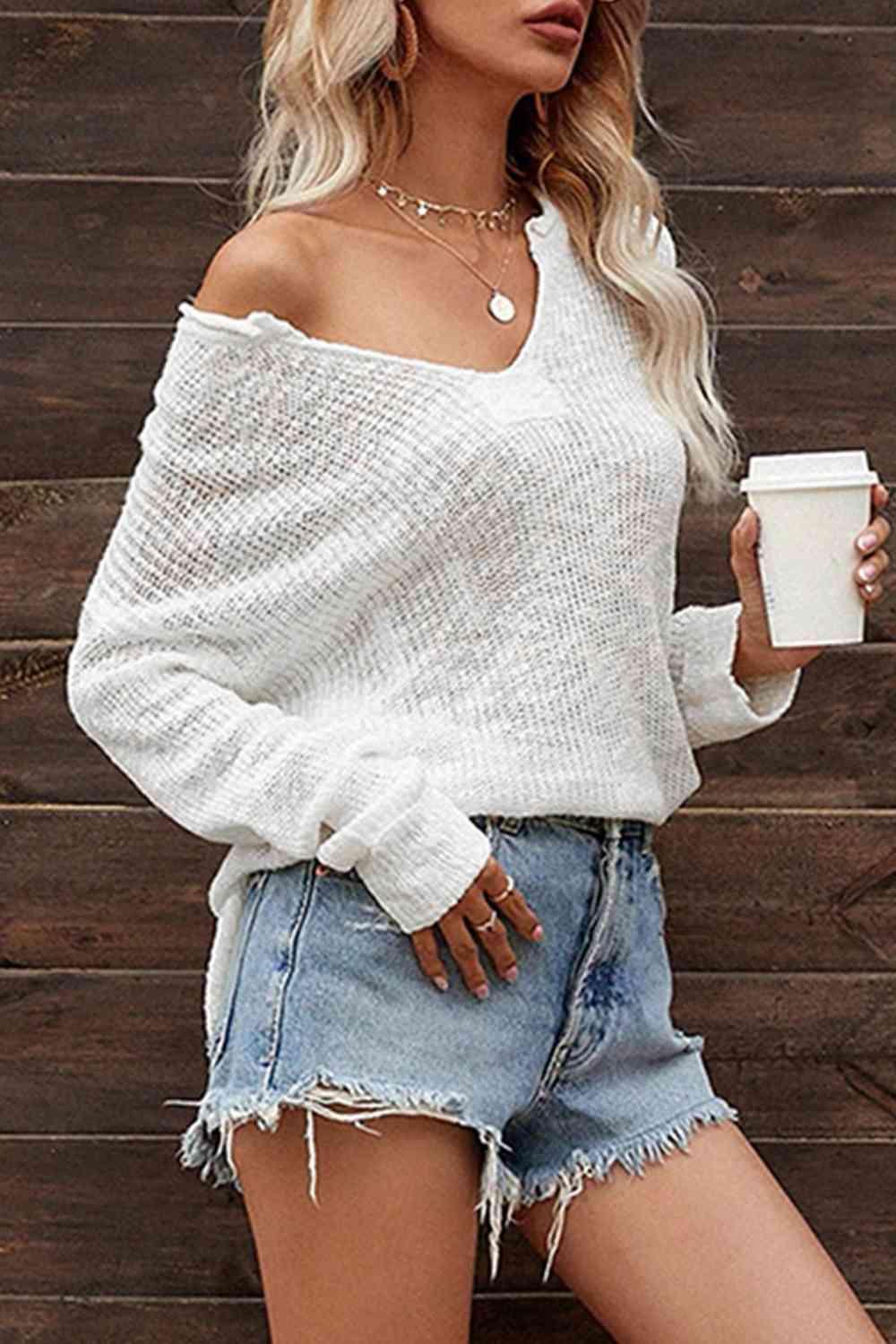 Serene Mood Slit Knit White V Neck Sweater-MXSTUDIO.COM