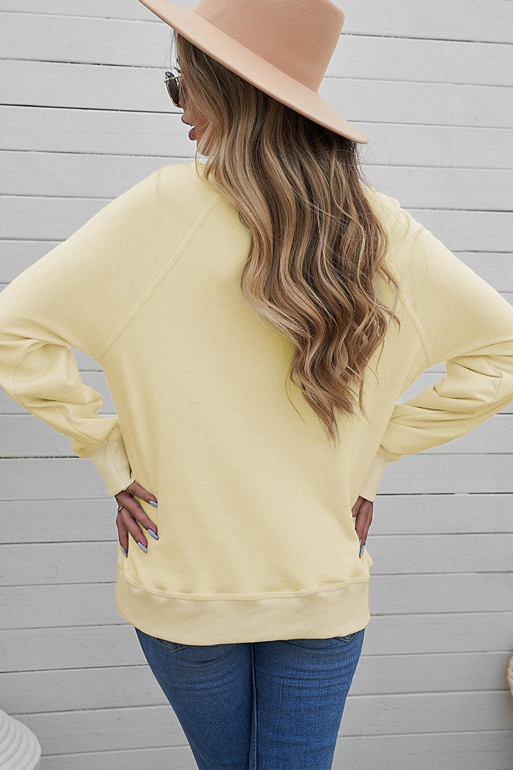 Soft and Comfy Round Neck Sweatshirt - MXSTUDIO.COM