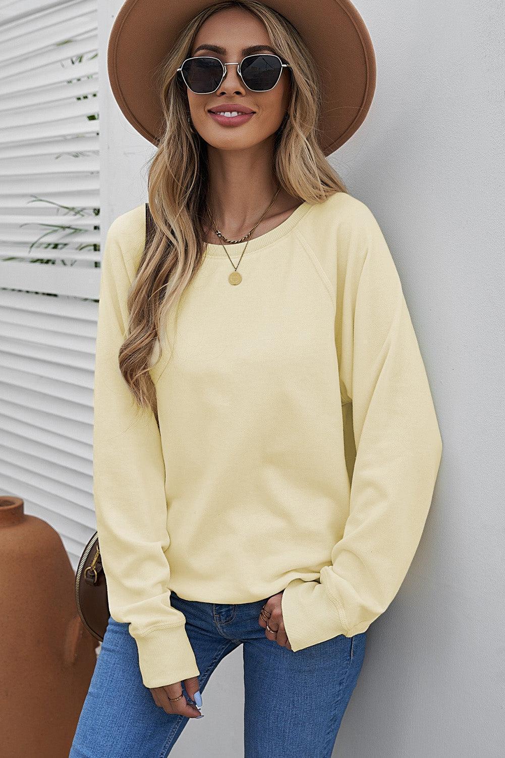 Soft and Comfy Round Neck Sweatshirt - MXSTUDIO.COM