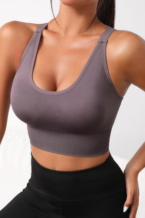 Sporty Appeal Scoop Neck Crisscross Sports Bra - MXSTUDIO.COM