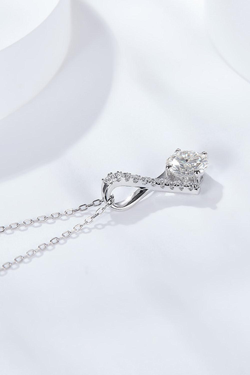 Stunner 1 Carat Moissanite Necklace Womens - MXSTUDIO.COM