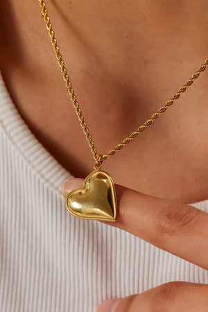 Stunning 18K Gold-Plated Heart Pendant Copper Necklace - MXSTUDIO.COM