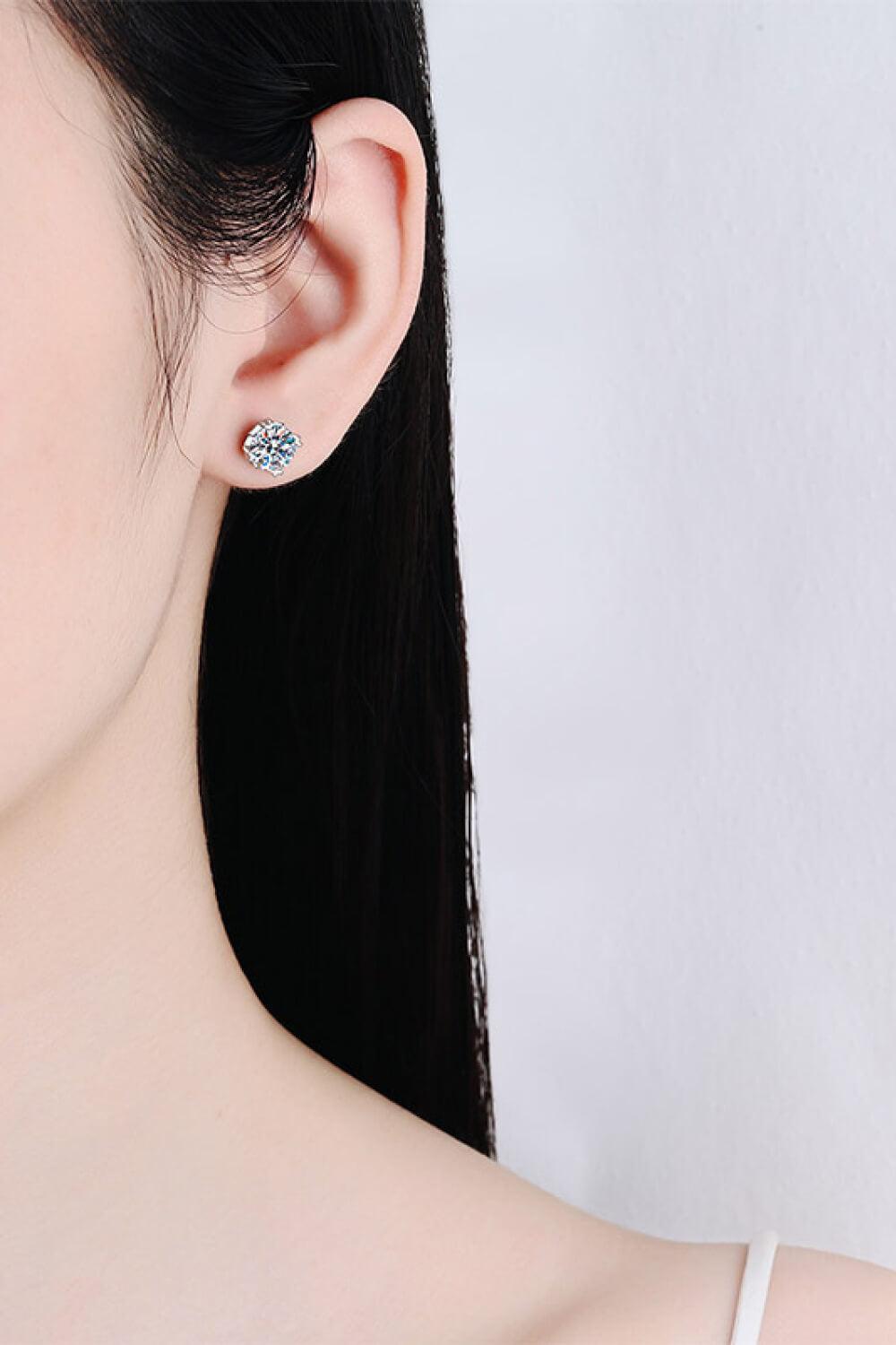 Stunning 4 Carat Moissanite Stud Earrings - MXSTUDIO.COM