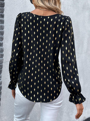 Stylishly Timeless Black Long Sleeve Blouse - MXSTUDIO.COM