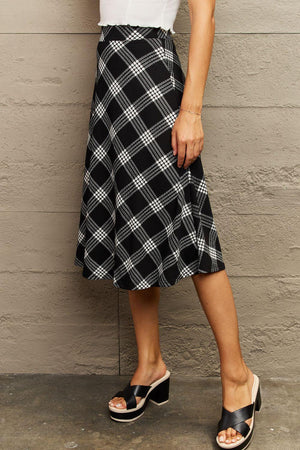 Subtle Charm Wide Waistband Knee Length Skirt - MXSTUDIO.COM