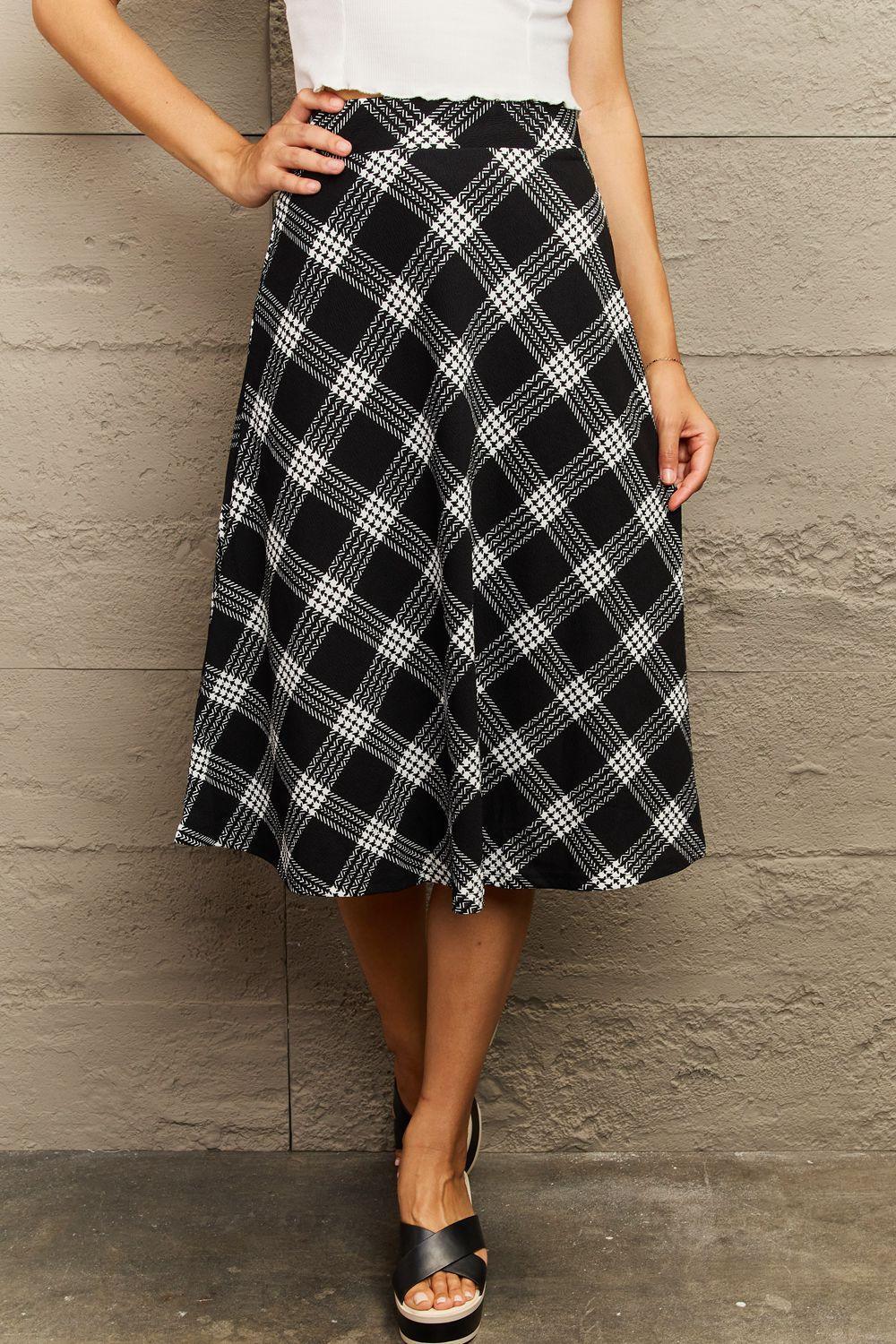 Subtle Charm Wide Waistband Knee Length Skirt - MXSTUDIO.COM