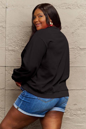 Top Notch Women's Plus Size Graphic Sweatshirt-MXSTUDIO.COM