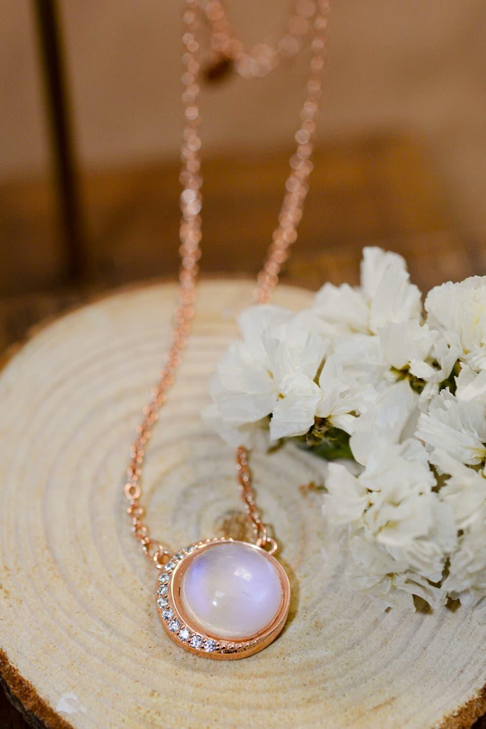Tranquil Life Rose Gold Plated Chain Moonstone Necklace - MXSTUDIO.COM