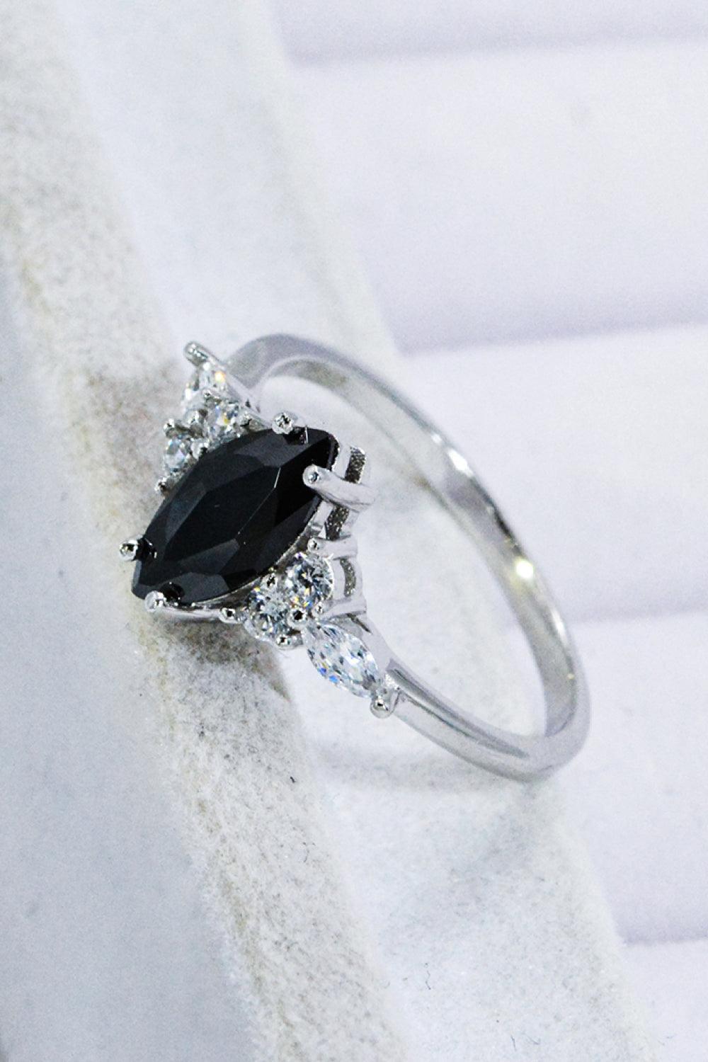 Upgrade Glow Zircon Detail Black Agate Ring - MXSTUDIO.COM