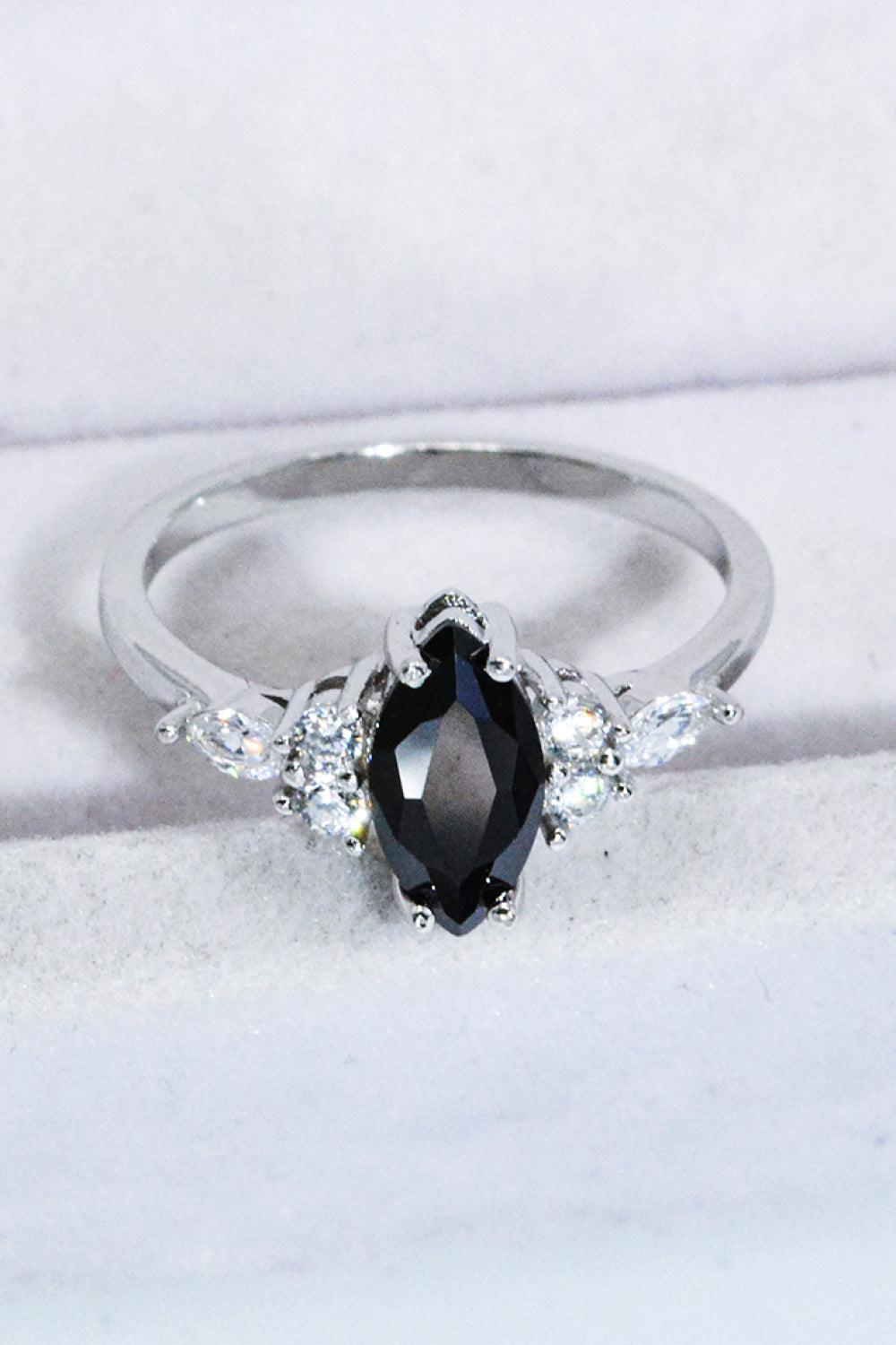 Upgrade Glow Zircon Detail Black Agate Ring - MXSTUDIO.COM